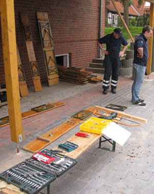 Reparatur Tische & Bänke am FF Haus